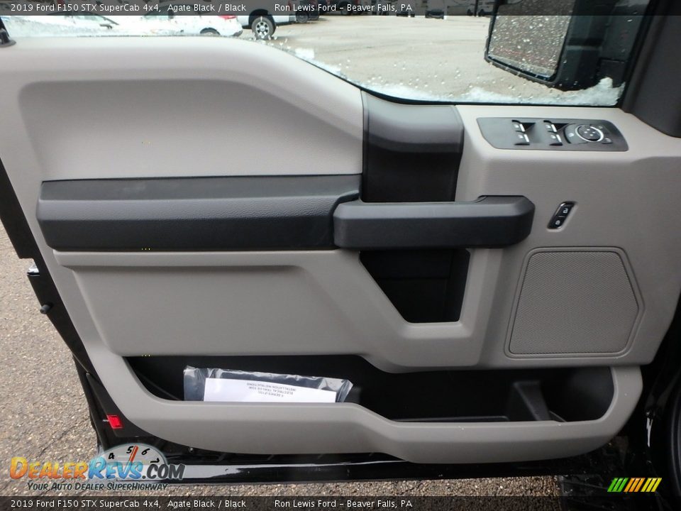 Door Panel of 2019 Ford F150 STX SuperCab 4x4 Photo #14