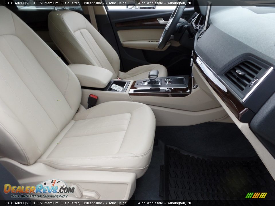 2018 Audi Q5 2.0 TFSI Premium Plus quattro Brilliant Black / Atlas Beige Photo #13