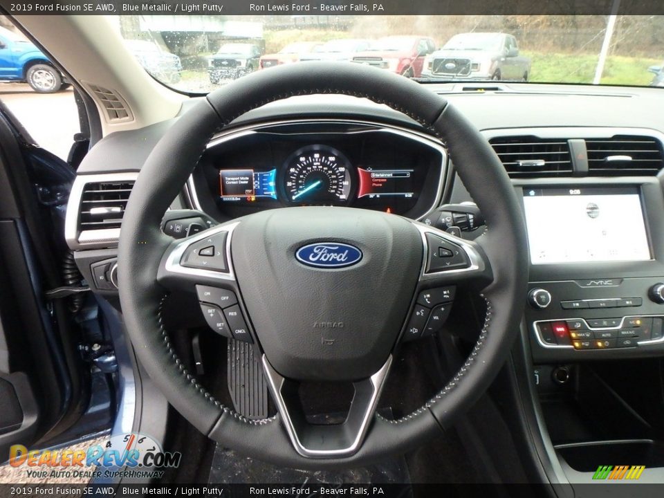 2019 Ford Fusion SE AWD Steering Wheel Photo #16
