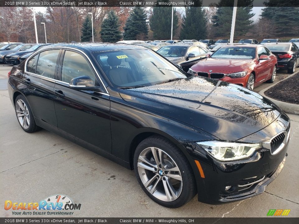2018 BMW 3 Series 330i xDrive Sedan Jet Black / Black Photo #1