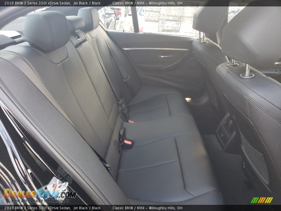 2018 BMW 3 Series 330i xDrive Sedan Jet Black / Black Photo #5
