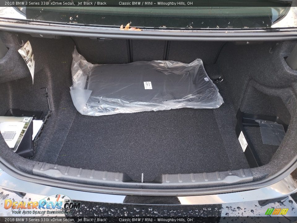 2018 BMW 3 Series 330i xDrive Sedan Jet Black / Black Photo #6
