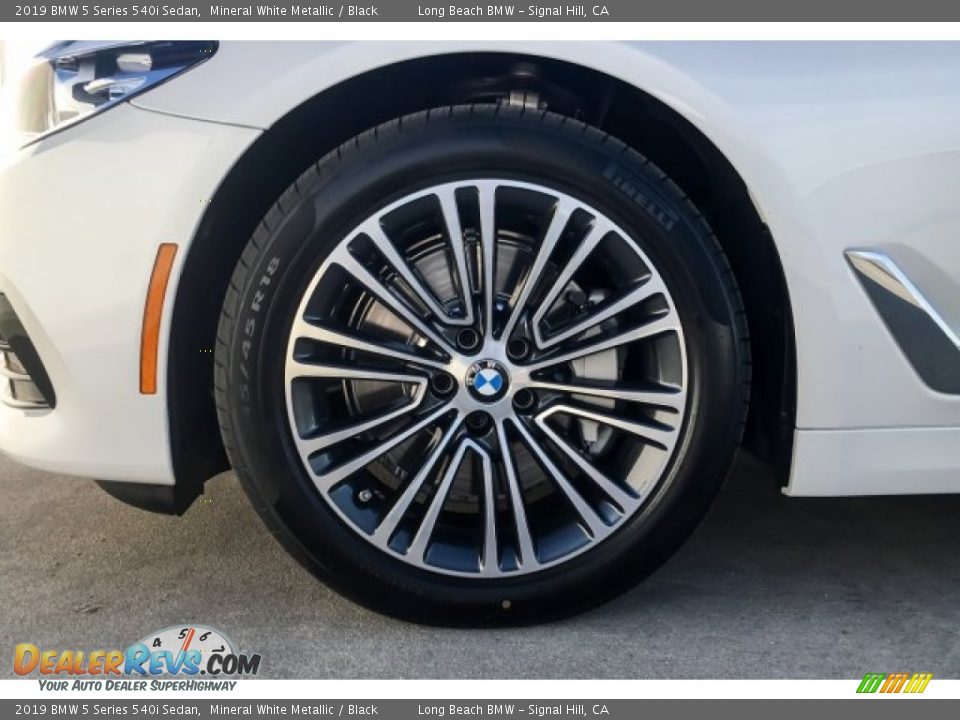 2019 BMW 5 Series 540i Sedan Mineral White Metallic / Black Photo #9