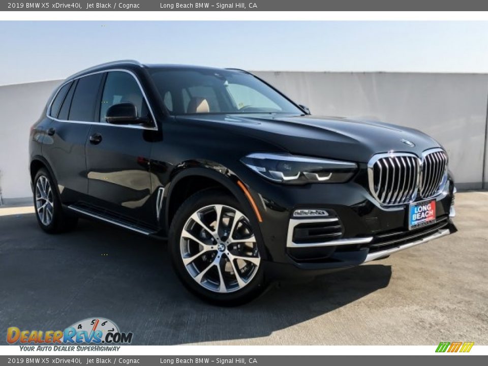 Front 3/4 View of 2019 BMW X5 xDrive40i Photo #12