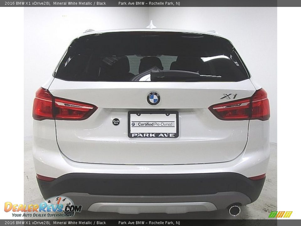 2016 BMW X1 xDrive28i Mineral White Metallic / Black Photo #3
