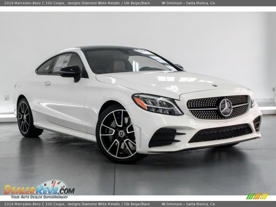 Front 3/4 View of 2019 Mercedes-Benz C 300 Coupe Photo #12