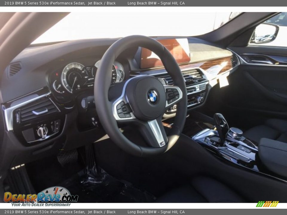 2019 BMW 5 Series 530e iPerformance Sedan Jet Black / Black Photo #4