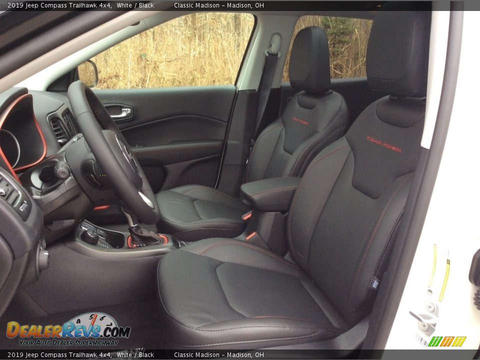 Front Seat of 2019 Jeep Compass Trailhawk 4x4 Photo #10