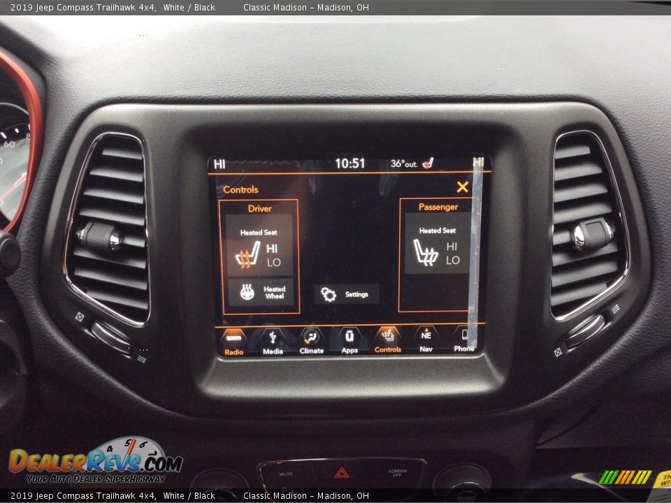 Controls of 2019 Jeep Compass Trailhawk 4x4 Photo #14