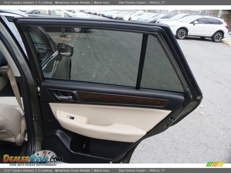 2017 Subaru Outback 2.5i Limited Wilderness Green Metallic / Warm Ivory Photo #19