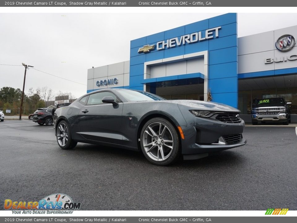 Front 3/4 View of 2019 Chevrolet Camaro LT Coupe Photo #1