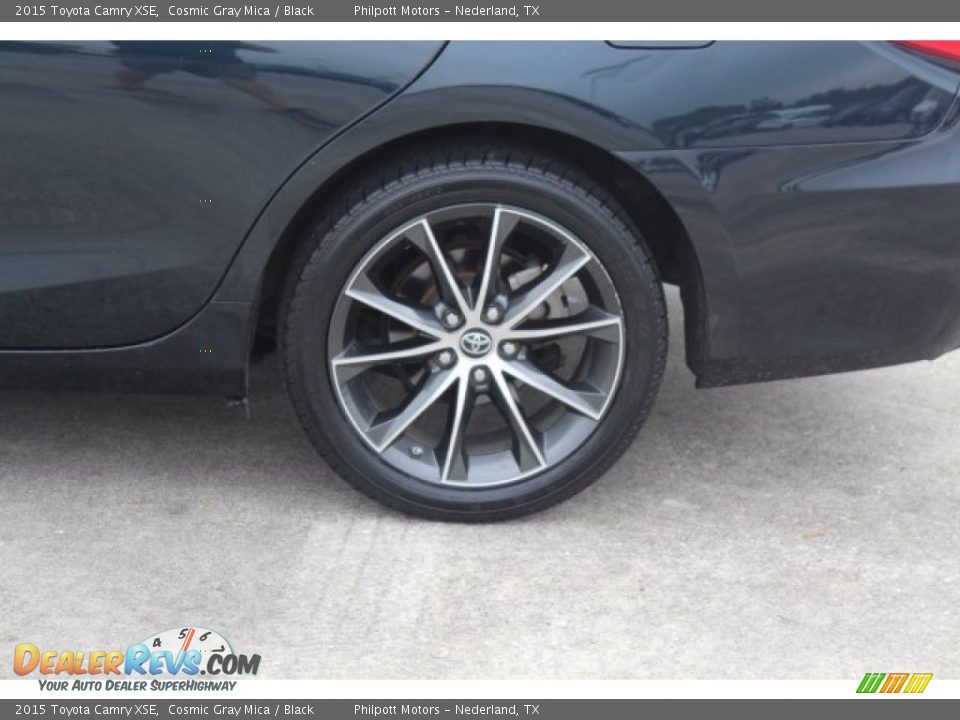2015 Toyota Camry XSE Cosmic Gray Mica / Black Photo #6