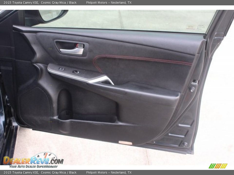 2015 Toyota Camry XSE Cosmic Gray Mica / Black Photo #31