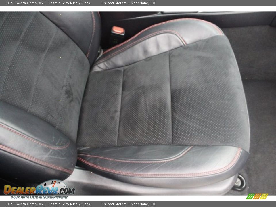 2015 Toyota Camry XSE Cosmic Gray Mica / Black Photo #33