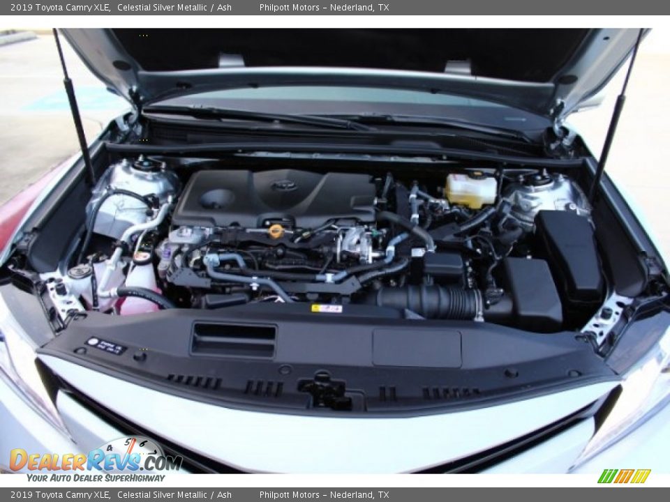 2019 Toyota Camry XLE 2.5 Liter DOHC 16-Valve Dual VVT-i 4 Cylinder Gasoline/Electric Hybrid Engine Photo #25
