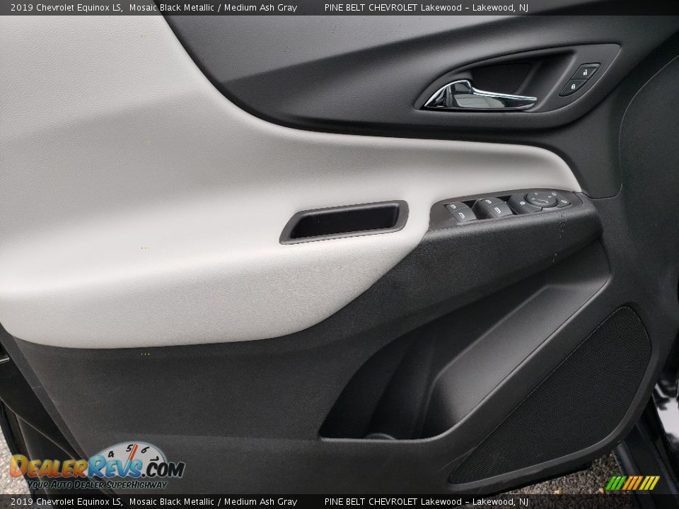 2019 Chevrolet Equinox LS Mosaic Black Metallic / Medium Ash Gray Photo #8