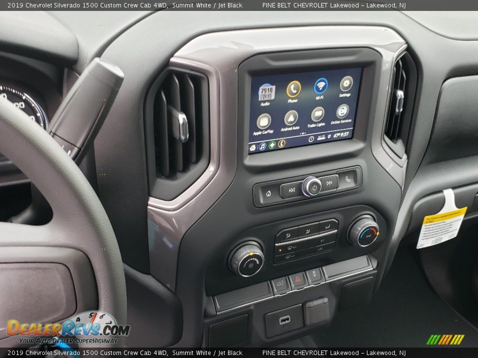 Controls of 2019 Chevrolet Silverado 1500 Custom Crew Cab 4WD Photo #10