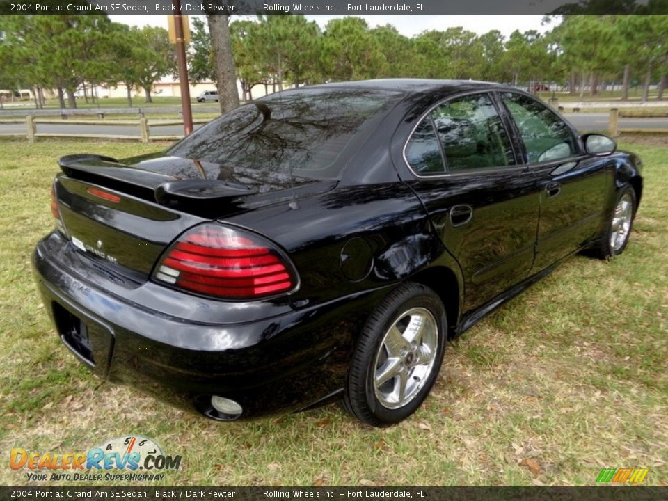 2004 Pontiac Grand Am SE Sedan Black / Dark Pewter Photo #5