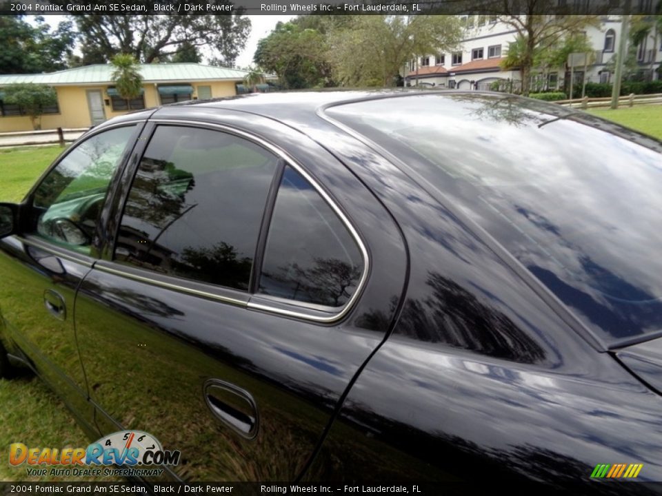 2004 Pontiac Grand Am SE Sedan Black / Dark Pewter Photo #28