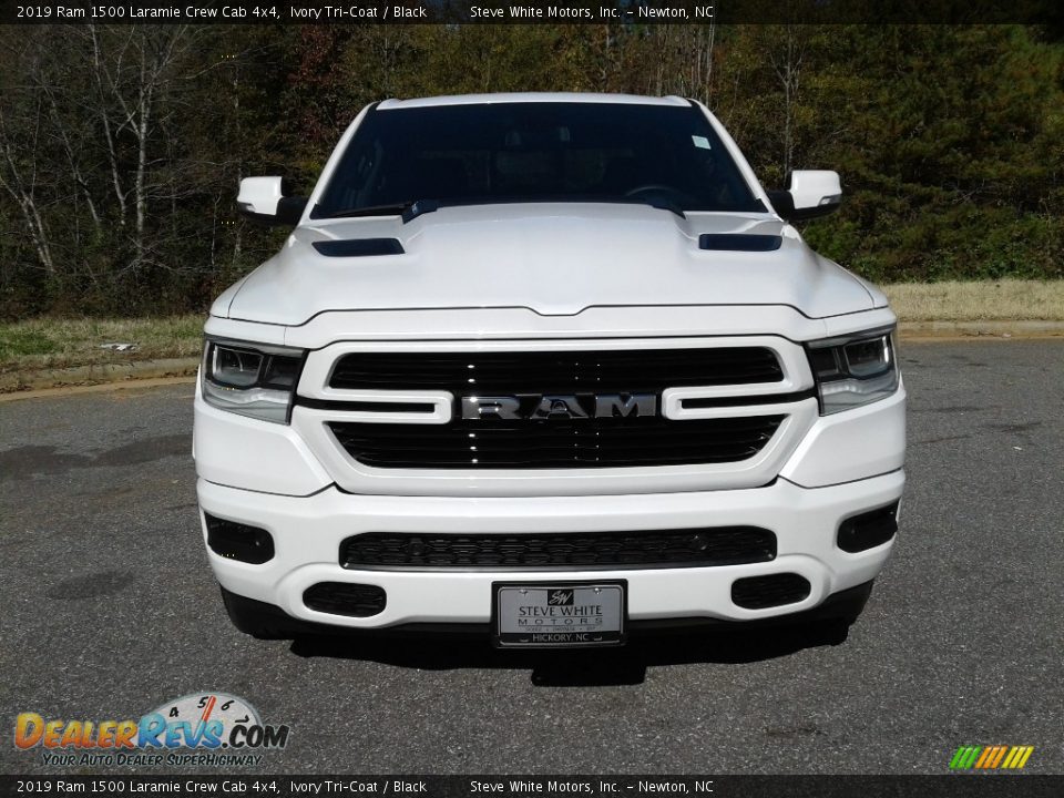 2019 Ram 1500 Laramie Crew Cab 4x4 Ivory Tri–Coat / Black Photo #3