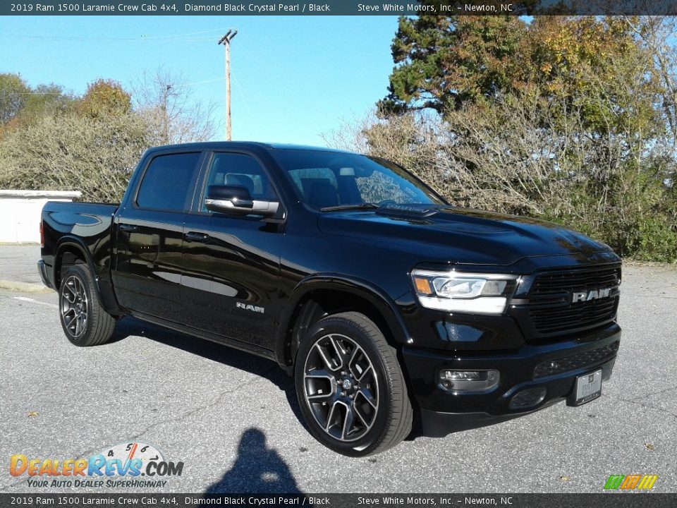 2019 Ram 1500 Laramie Crew Cab 4x4 Diamond Black Crystal Pearl / Black Photo #4