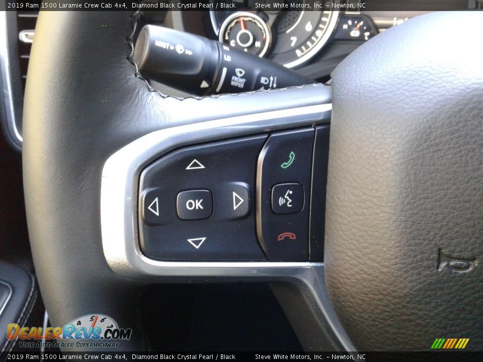 2019 Ram 1500 Laramie Crew Cab 4x4 Diamond Black Crystal Pearl / Black Photo #19