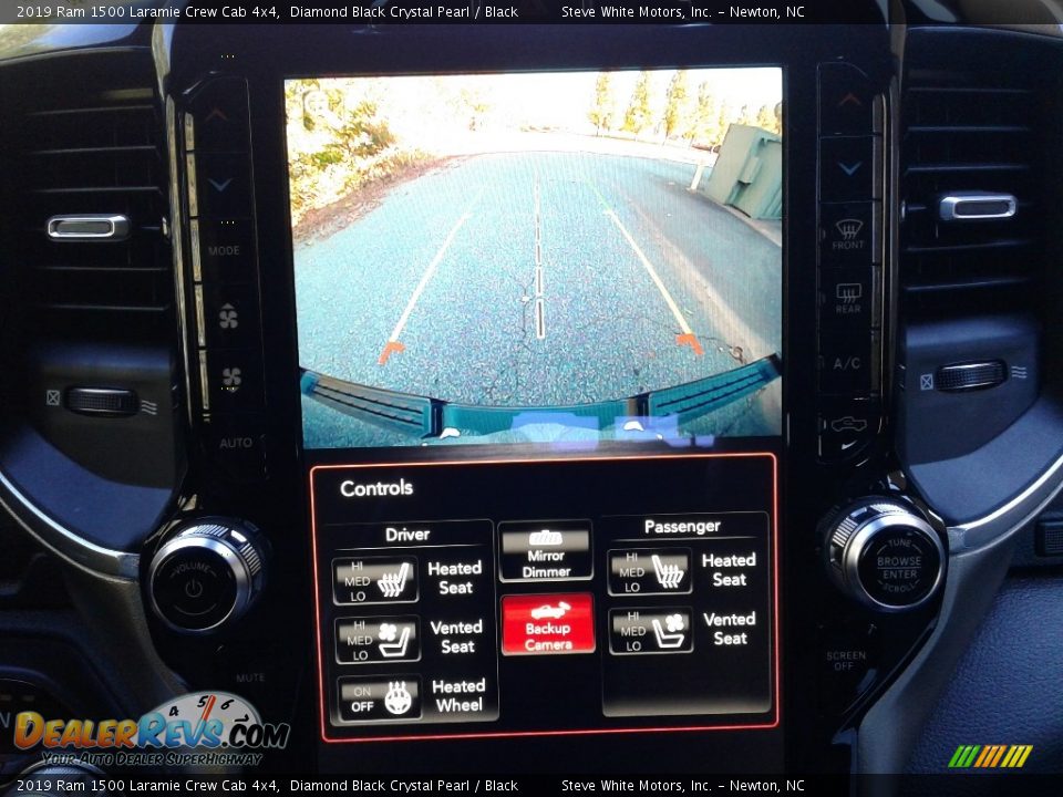 2019 Ram 1500 Laramie Crew Cab 4x4 Diamond Black Crystal Pearl / Black Photo #23