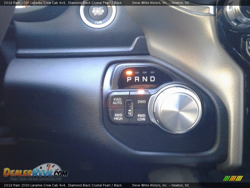 2019 Ram 1500 Laramie Crew Cab 4x4 Diamond Black Crystal Pearl / Black Photo #31