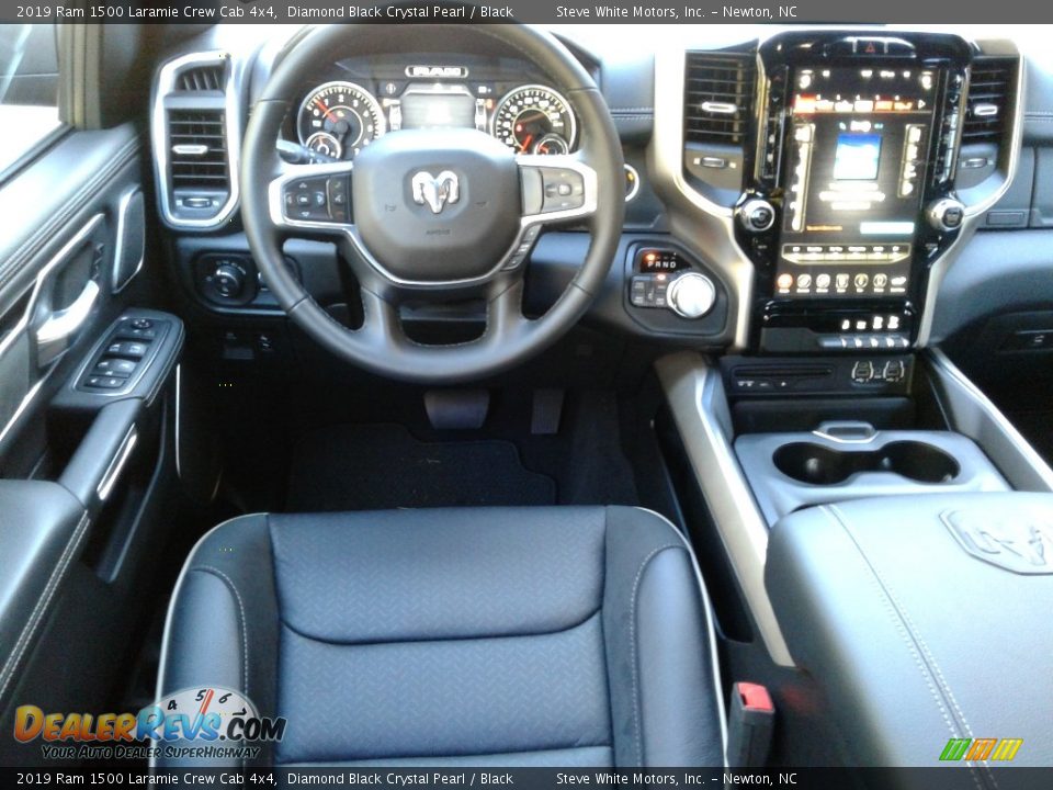 2019 Ram 1500 Laramie Crew Cab 4x4 Diamond Black Crystal Pearl / Black Photo #35