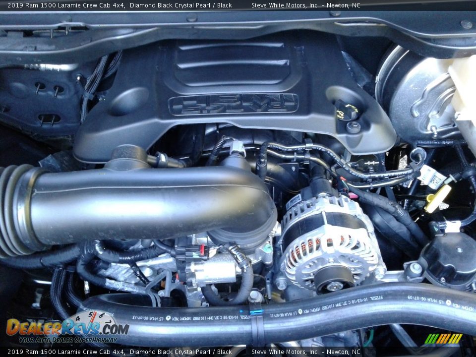 2019 Ram 1500 Laramie Crew Cab 4x4 Diamond Black Crystal Pearl / Black Photo #36