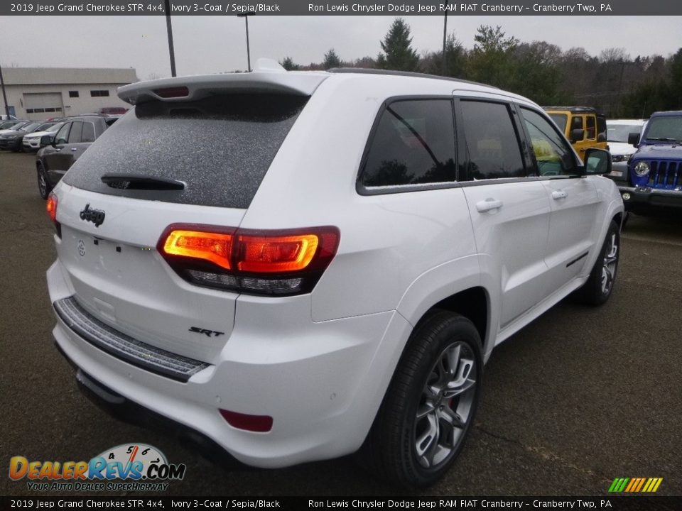 2019 Jeep Grand Cherokee STR 4x4 Ivory 3-Coat / Sepia/Black Photo #6