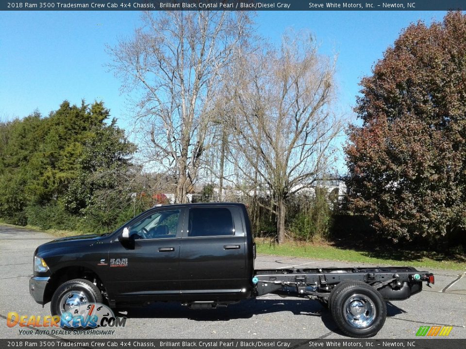 2018 Ram 3500 Tradesman Crew Cab 4x4 Chassis Brilliant Black Crystal Pearl / Black/Diesel Gray Photo #1