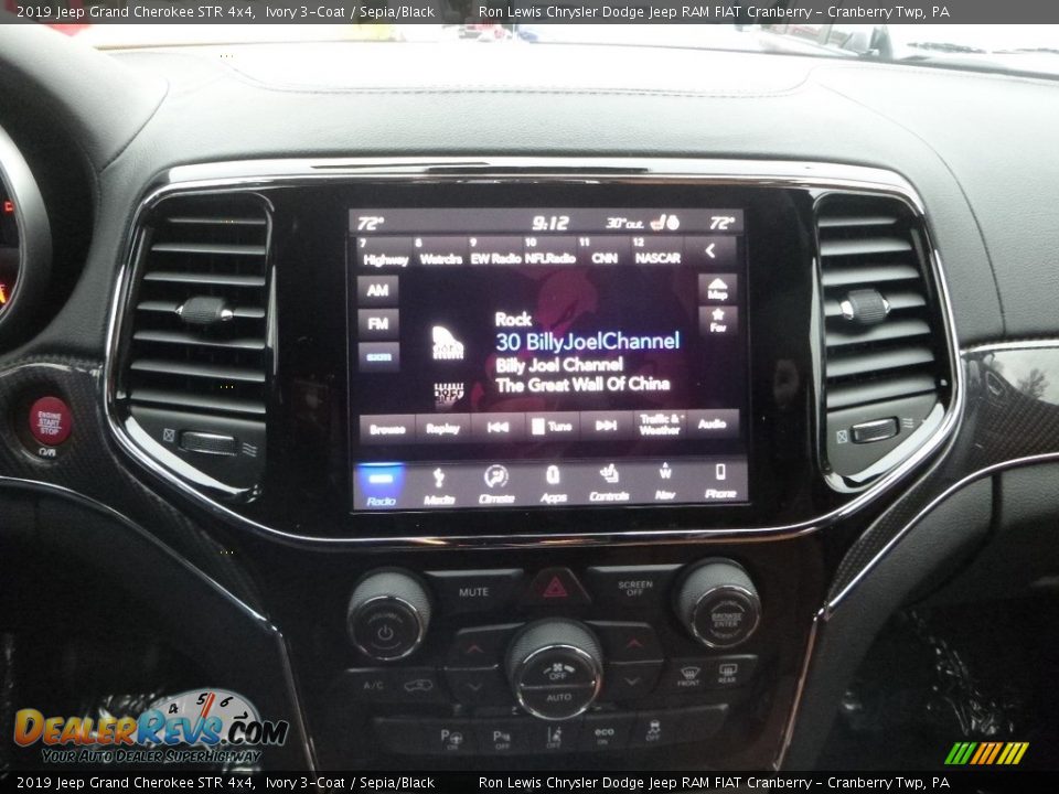 Controls of 2019 Jeep Grand Cherokee STR 4x4 Photo #17