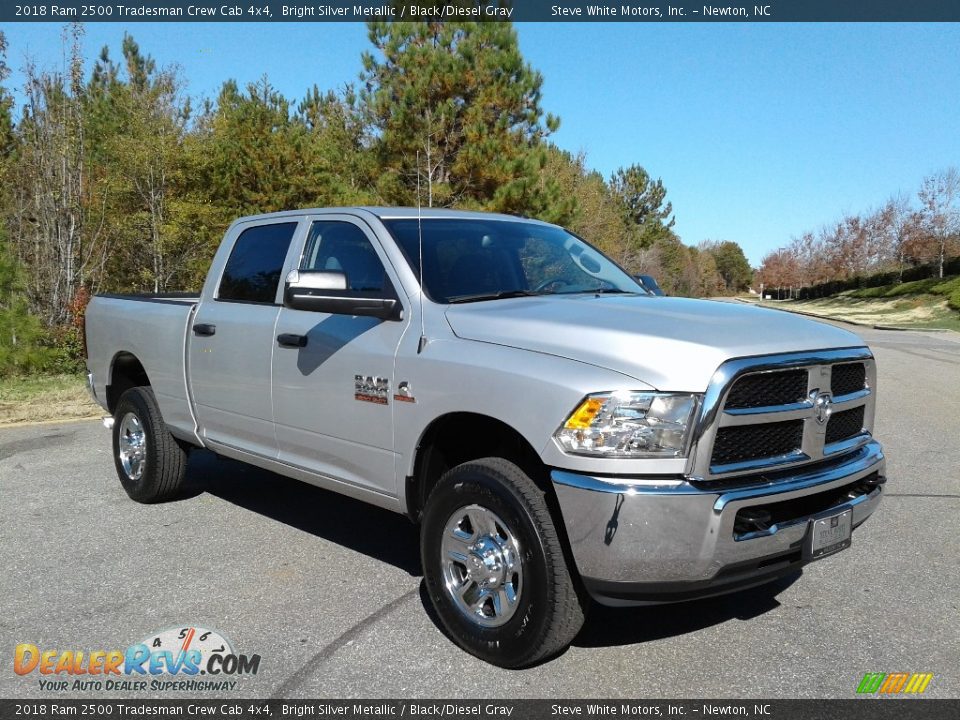 2018 Ram 2500 Tradesman Crew Cab 4x4 Bright Silver Metallic / Black/Diesel Gray Photo #4