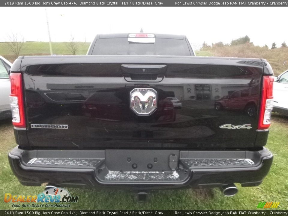 2019 Ram 1500 Big Horn Crew Cab 4x4 Diamond Black Crystal Pearl / Black/Diesel Gray Photo #4