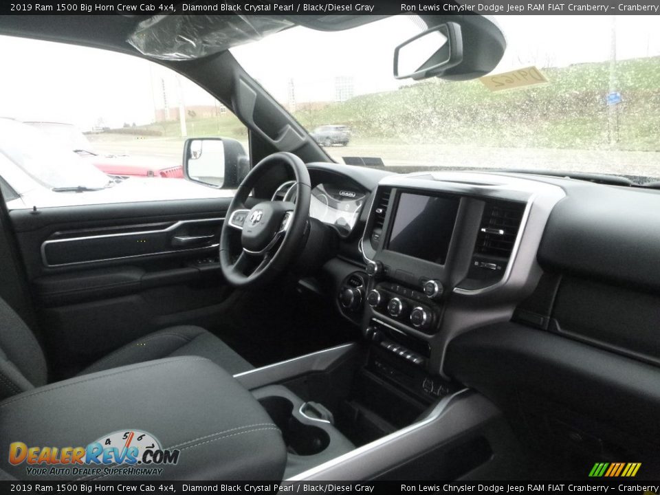 2019 Ram 1500 Big Horn Crew Cab 4x4 Diamond Black Crystal Pearl / Black/Diesel Gray Photo #10