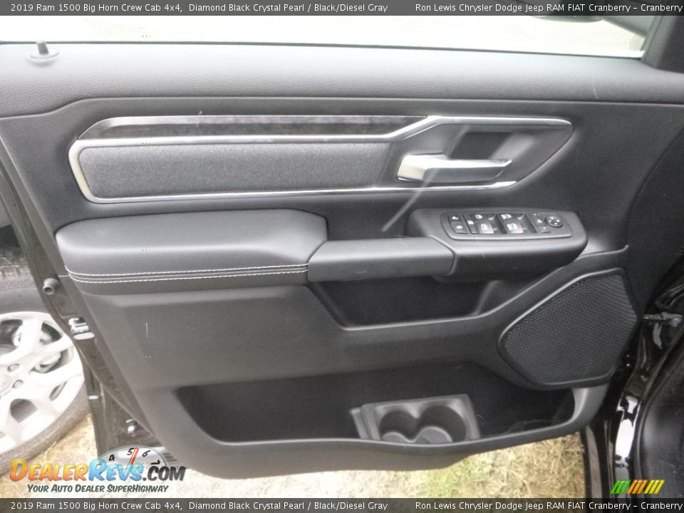 2019 Ram 1500 Big Horn Crew Cab 4x4 Diamond Black Crystal Pearl / Black/Diesel Gray Photo #13