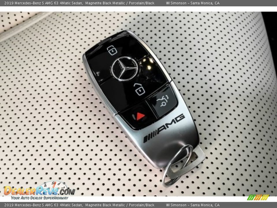 Keys of 2019 Mercedes-Benz S AMG 63 4Matic Sedan Photo #11