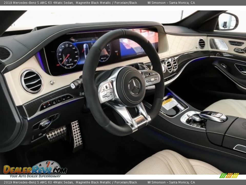 Dashboard of 2019 Mercedes-Benz S AMG 63 4Matic Sedan Photo #23