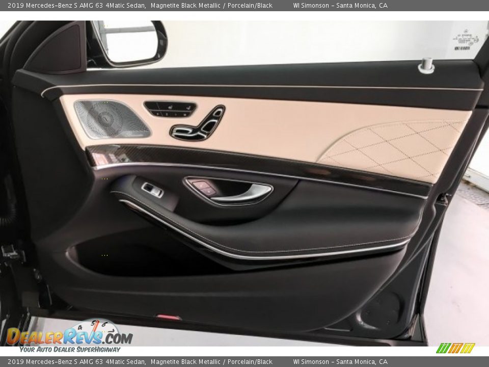 Door Panel of 2019 Mercedes-Benz S AMG 63 4Matic Sedan Photo #31