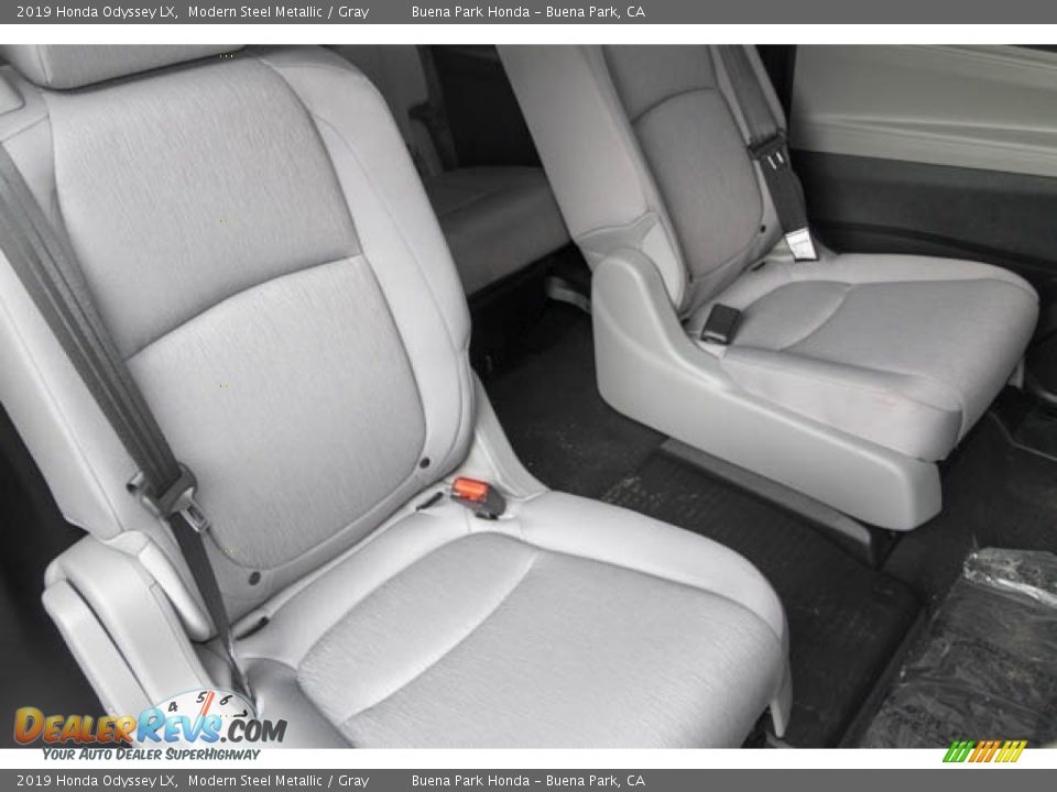 2019 Honda Odyssey LX Modern Steel Metallic / Gray Photo #34