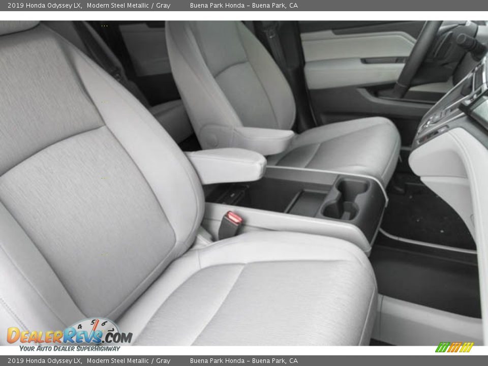 2019 Honda Odyssey LX Modern Steel Metallic / Gray Photo #36