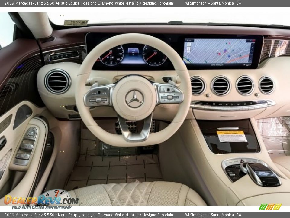 Dashboard of 2019 Mercedes-Benz S 560 4Matic Coupe Photo #4