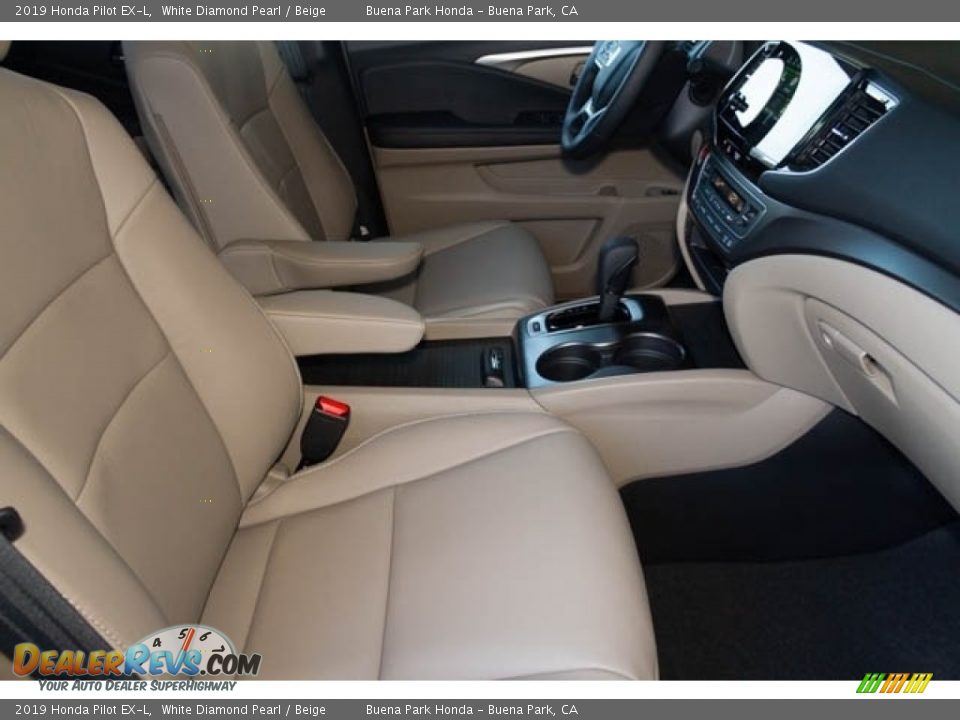 2019 Honda Pilot EX-L White Diamond Pearl / Beige Photo #33