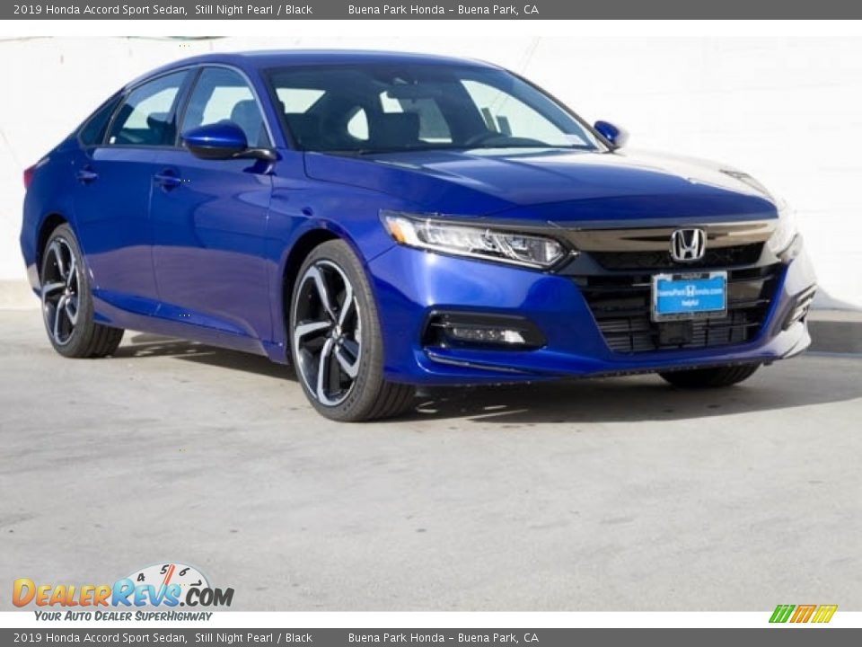 Front 3/4 View of 2019 Honda Accord Sport Sedan Photo #1