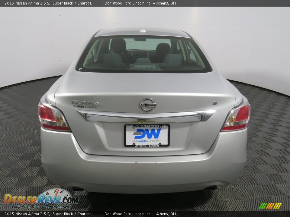2015 Nissan Altima 2.5 S Super Black / Charcoal Photo #13