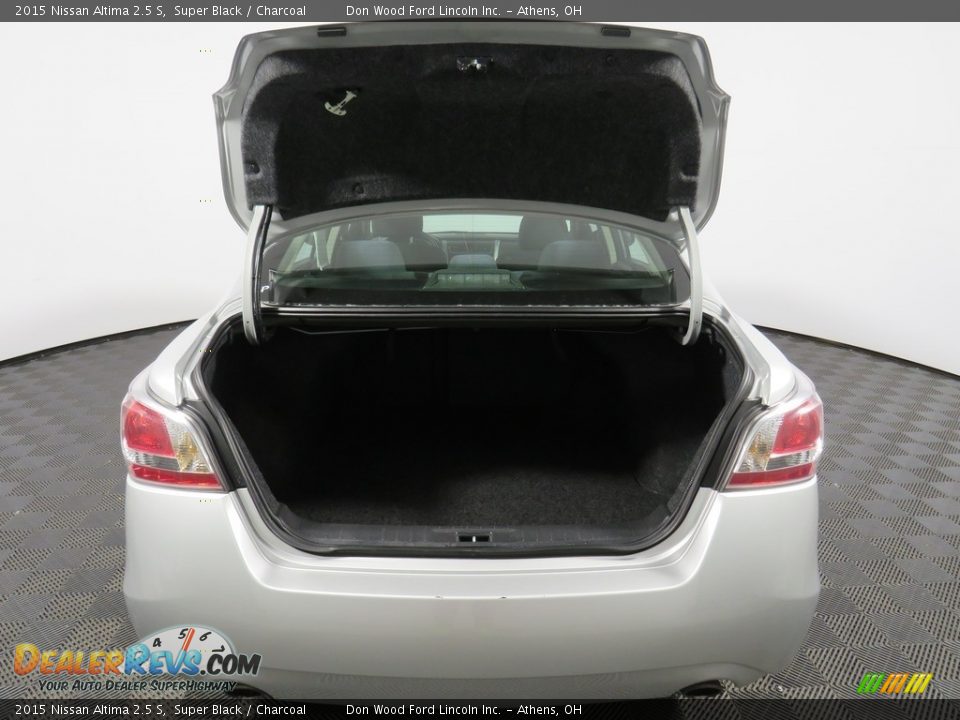 2015 Nissan Altima 2.5 S Super Black / Charcoal Photo #14