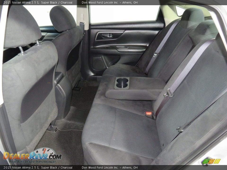 2015 Nissan Altima 2.5 S Super Black / Charcoal Photo #23