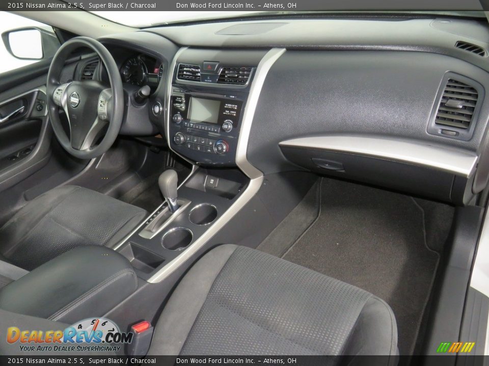 2015 Nissan Altima 2.5 S Super Black / Charcoal Photo #28