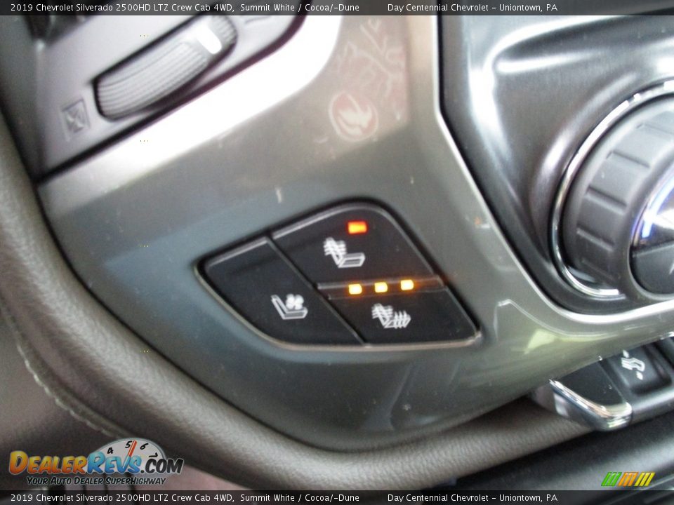 2019 Chevrolet Silverado 2500HD LTZ Crew Cab 4WD Summit White / Cocoa/­Dune Photo #17